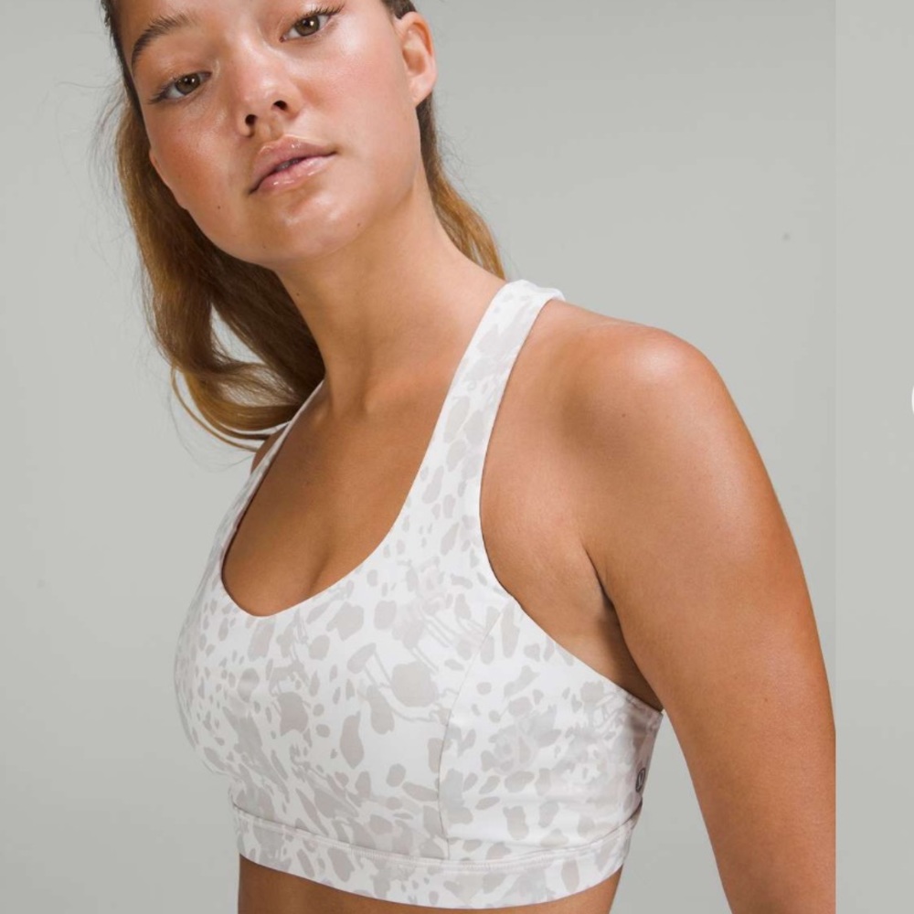 Lululemon Free to be Serene Bra Size 6 Cheetah Camo Antique White